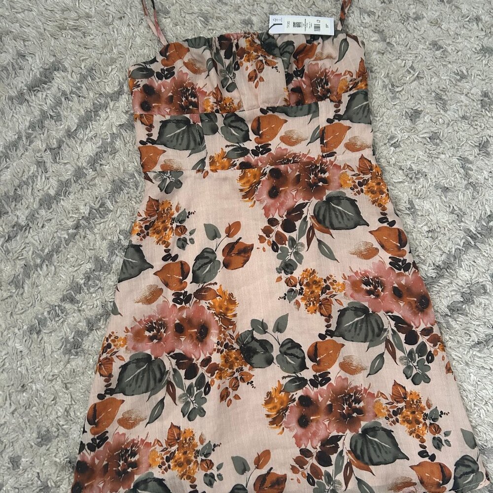 NWT Dynamite Floral Dress